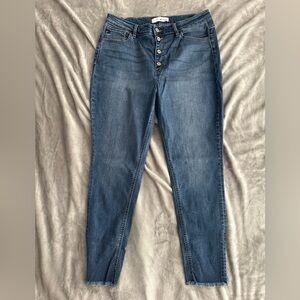 KanCan women’s buttonfly Jeans Size 15/31 Denim Skinny Stretch